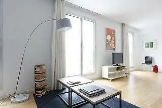 Home Around Mistral Pool Apartments Barcelona