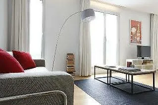 Home Around Mistral Pool Apartments Barcelona 0*,