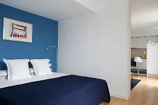 Home Around Mistral Pool Apartments Barcelona